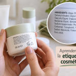 Etiqueta de cosméticos con lista de ingredientes INCI